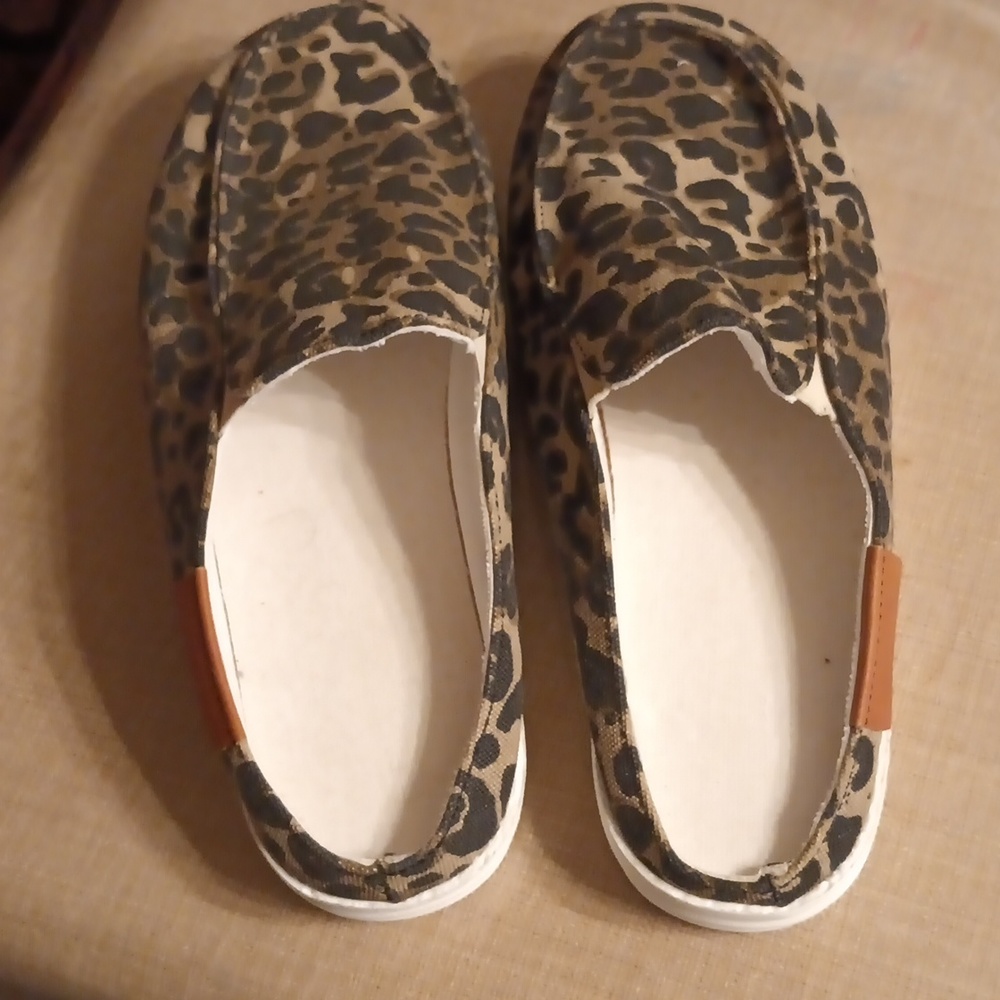 Women's casual slip-ons shoes